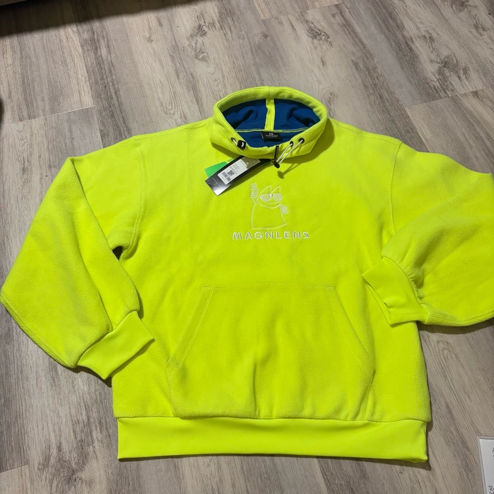 Magnlens Medium Neon Pullover Sweatshirt With Logo NWT